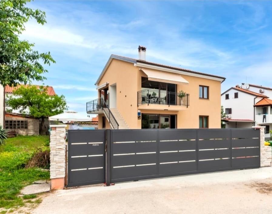 Apartman Lorena Rovinj Eksteriør billede